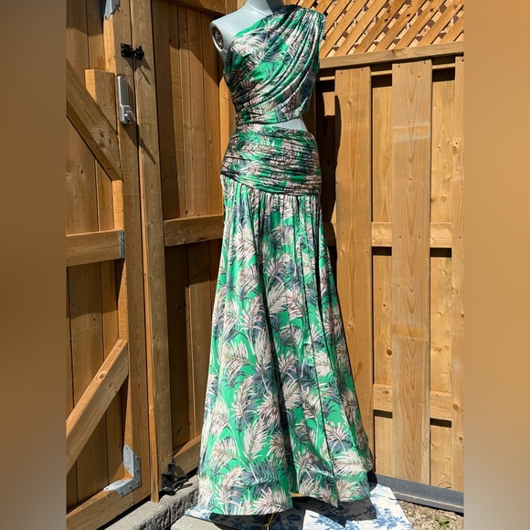 🆕 BRONX & BANCO 🧿 NWOT Jafari Havana Cut Out Gown, Vibrant Green - Sz XS/US 2 - Picture 4 of 17